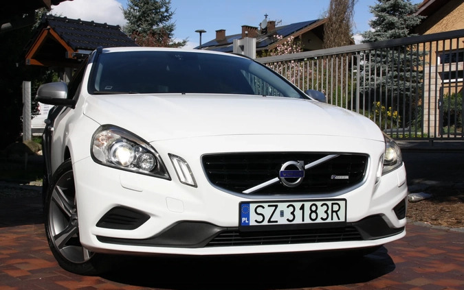 Volvo V60 cena 57000 przebieg: 144000, rok produkcji 2012 z Zabrze małe 466